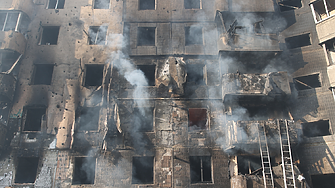 Най-малко 25 загинаха при руски въздушен рейд в Западна Украйна, 19 от тях изгоряха живи, включително 3 деца