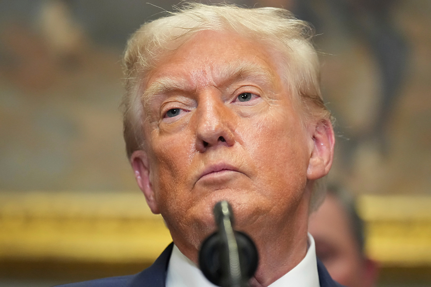 Би Би Си се извини на Тръмп